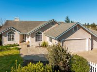 400 Oak St, Penngrove, CA