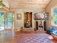 13575 Laurel Ln, Sebastopol, CA