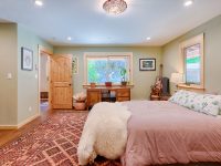 13575 Laurel Ln, Sebastopol, CA