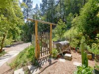 13575 Laurel Ln, Sebastopol, CA