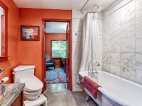 172 Woodward Ave, Penngrove, CA