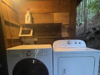 11926 Laurel Ave, Forestville