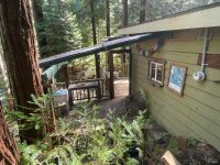 11926 Laurel Ave, Forestville